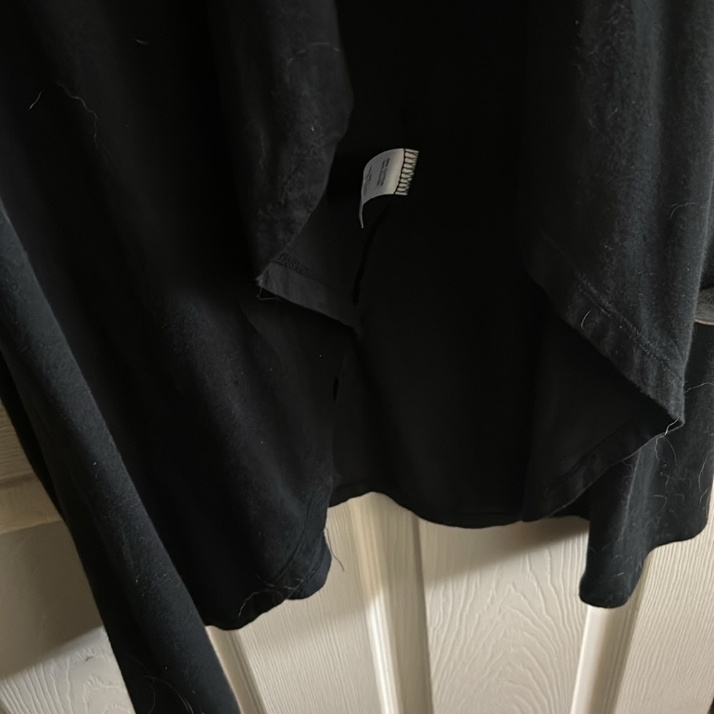 Make An Offer Roman’s black cowl neck long tunic 👏 - Picture 5 of 5